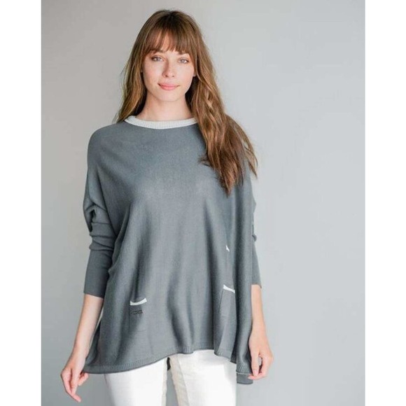 MerSea Sweaters - NWT Mer Sea Crewneck Catalina Traveler Sweater MerSea One Size P Petite H14280